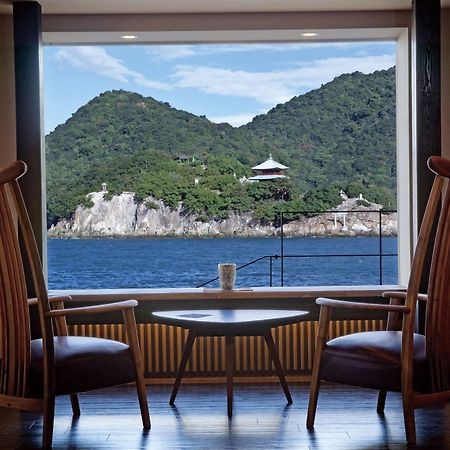 Migiwatei Ochi Kochi Hotel Tomo Bagian luar foto