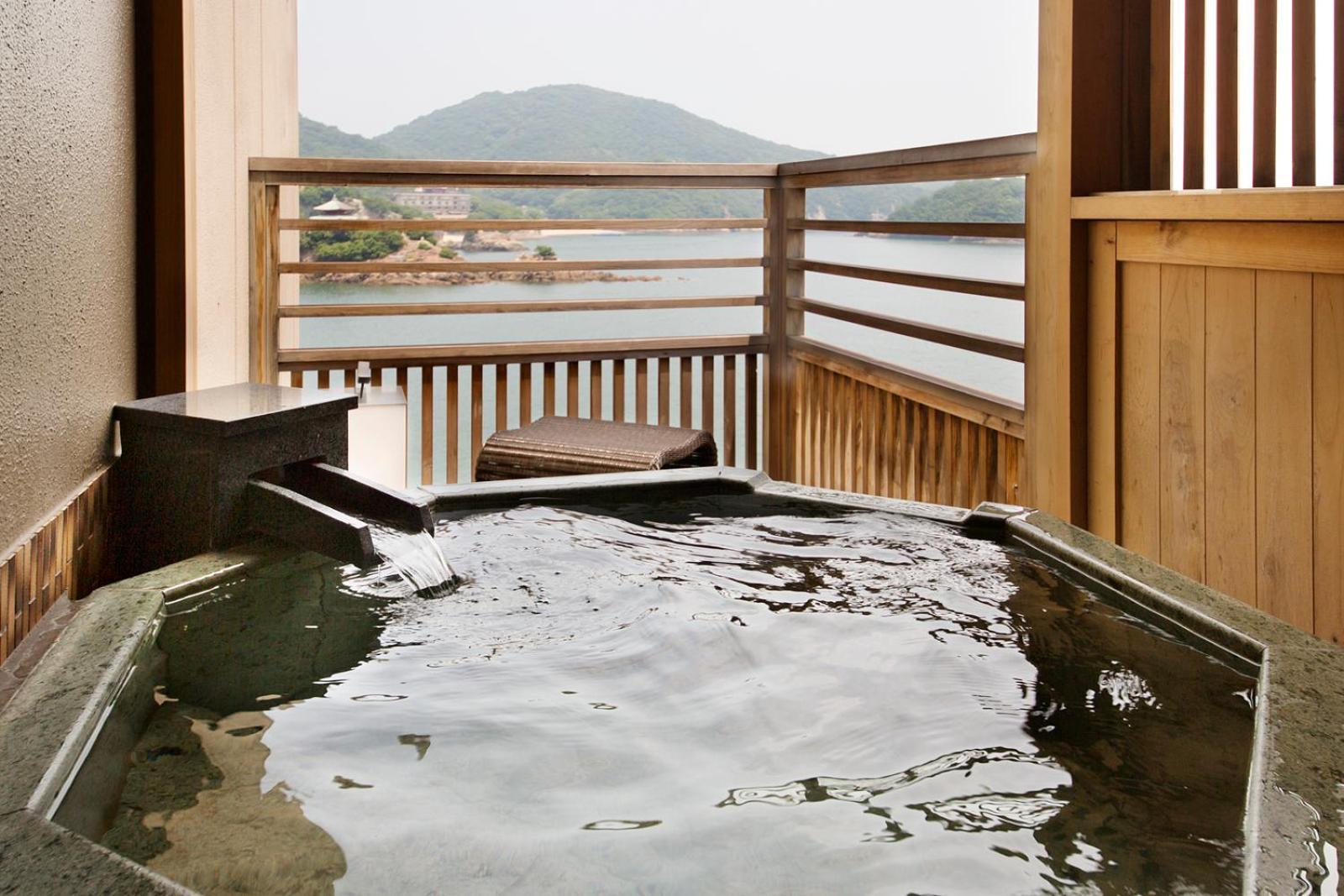 Migiwatei Ochi Kochi Hotel Tomo Bagian luar foto