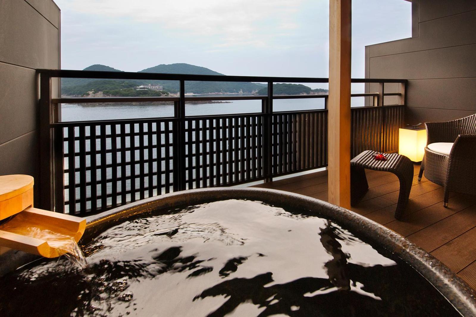 Migiwatei Ochi Kochi Hotel Tomo Bagian luar foto