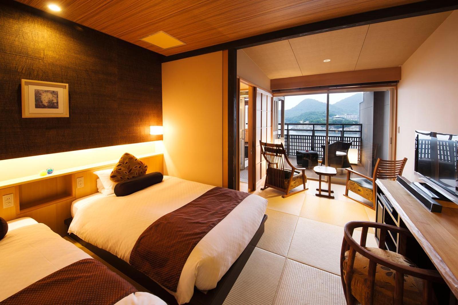 Migiwatei Ochi Kochi Hotel Tomo Bagian luar foto